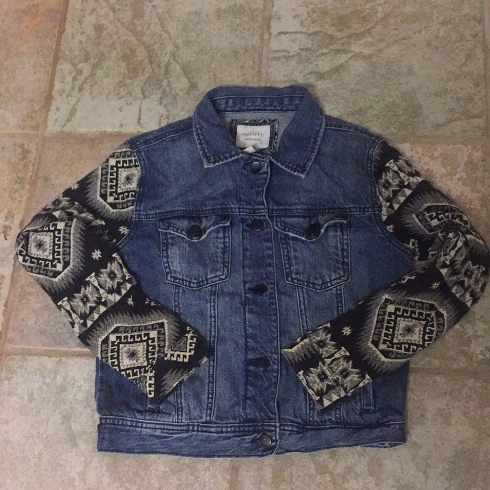 Forever21 Jean jacket with printed sleeves. Size S